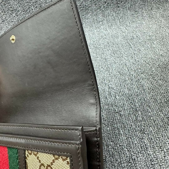 100% Authentic Gucci Leather Wallet - Picture 11 of 15